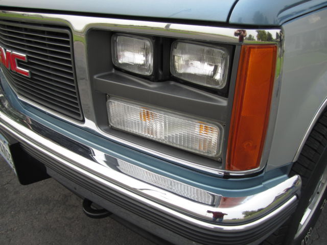 1988 gmc / chevrolet c/k 1500 sierra sle 4x4 pickup 31,500 miles 1 owner