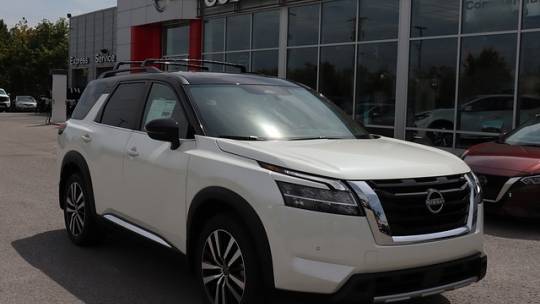 2024 Nissan platinum