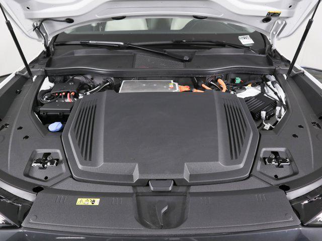 2024 audi q8 e-tron premium plus