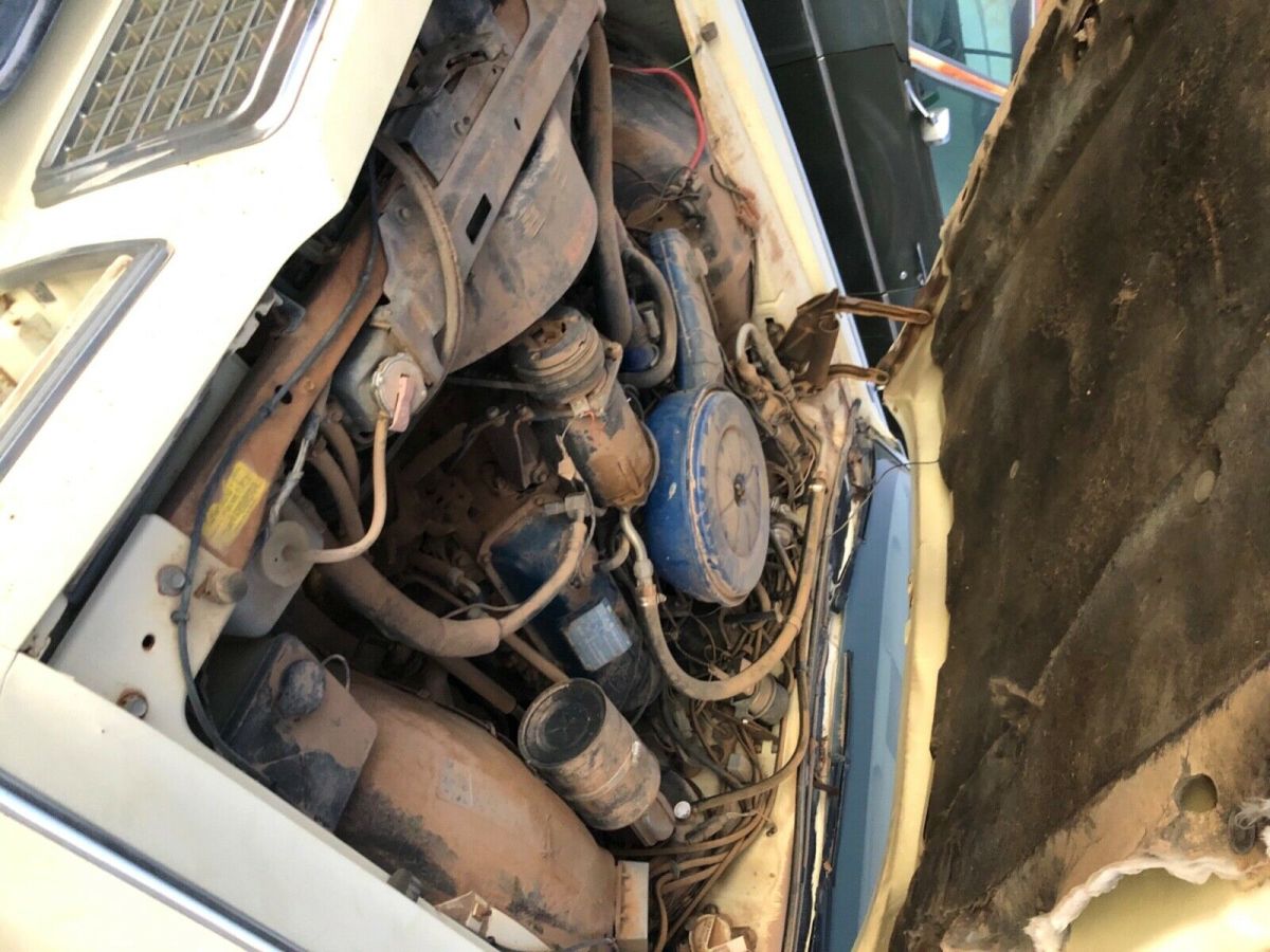 no reserve 1976 ford ltd 351/4 sedan yellow rwd automatic four-door