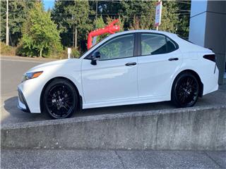 2022 Toyota Camry hybrid se