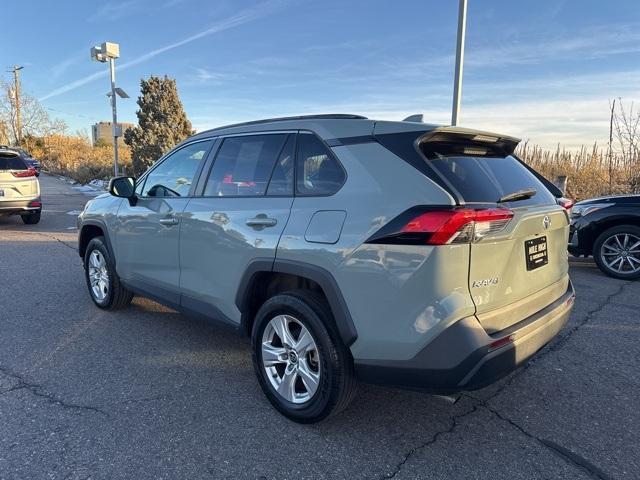 2019 toyota rav4 xle