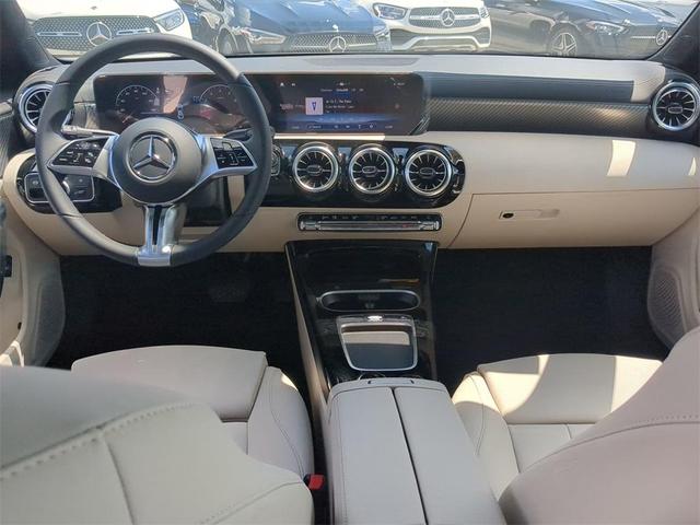 2025 mercedes-benz cla 250 base