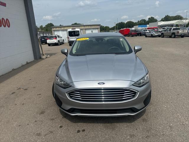 2020 ford fusion se