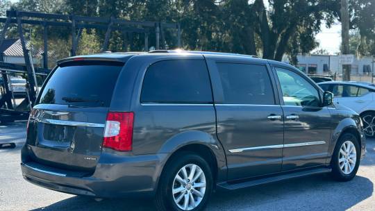 2015 Chrysler Town & Country