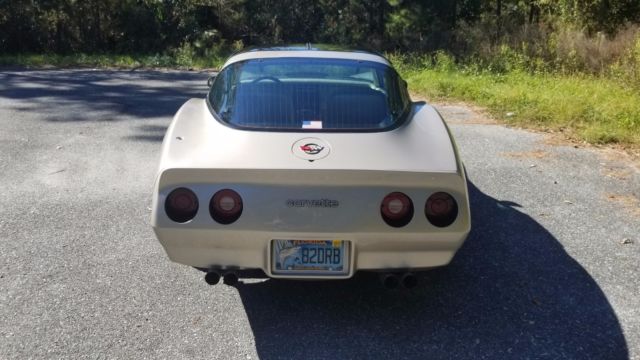 1982 chevrolet corvette collectors edition l-83