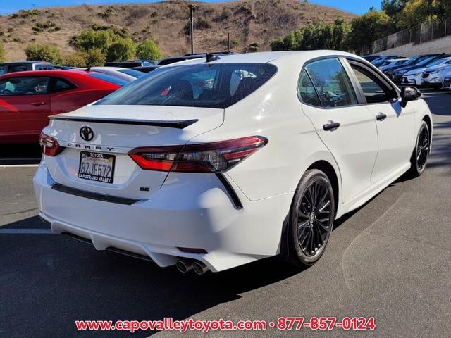 2022 toyota camry se nightshade