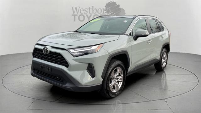 2022 toyota rav4 xle