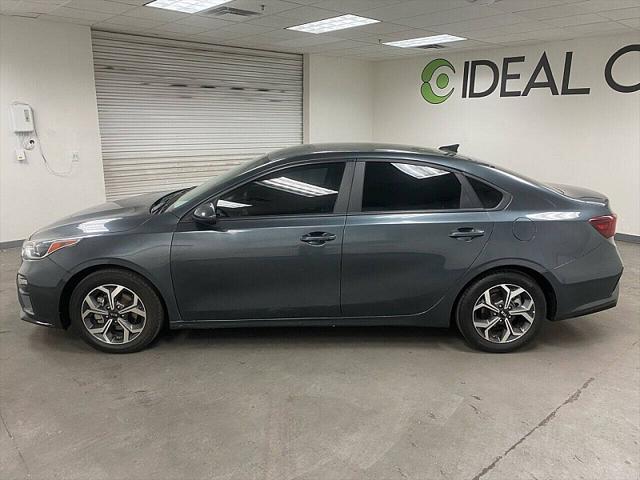 2021 kia forte lxs