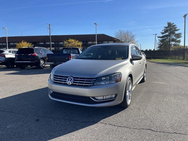 2012 volkswagen passat base