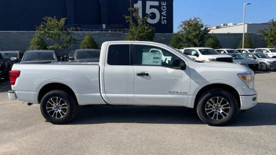 2024 Nissan Titan sv