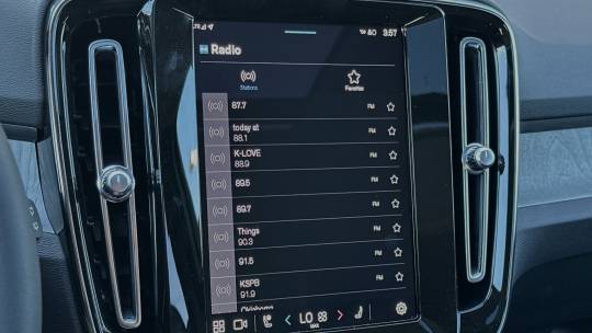 2025 Volvo XC40