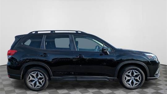 2023 subaru forester premium