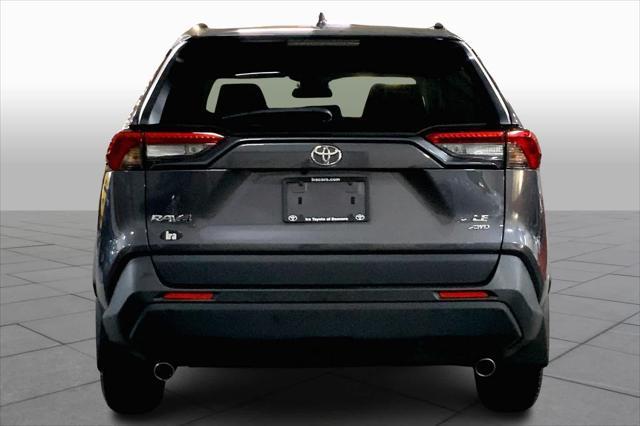 2021 toyota rav4 le