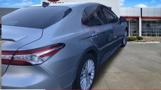 2020 toyota camry xle