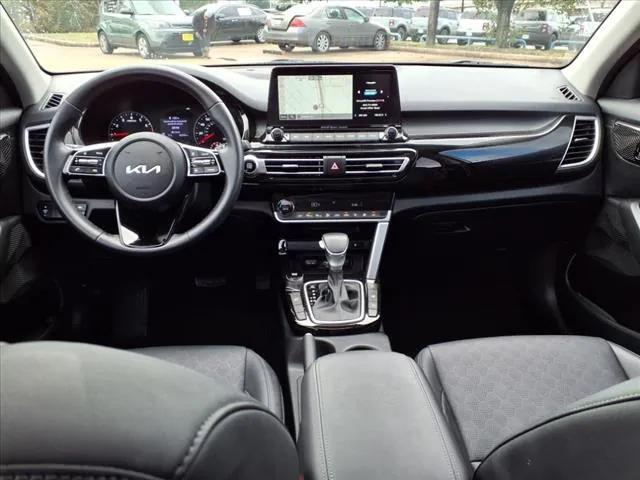 2023 kia seltos ex
