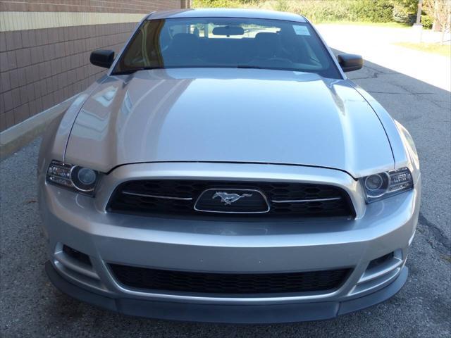 2013 ford mustang v6