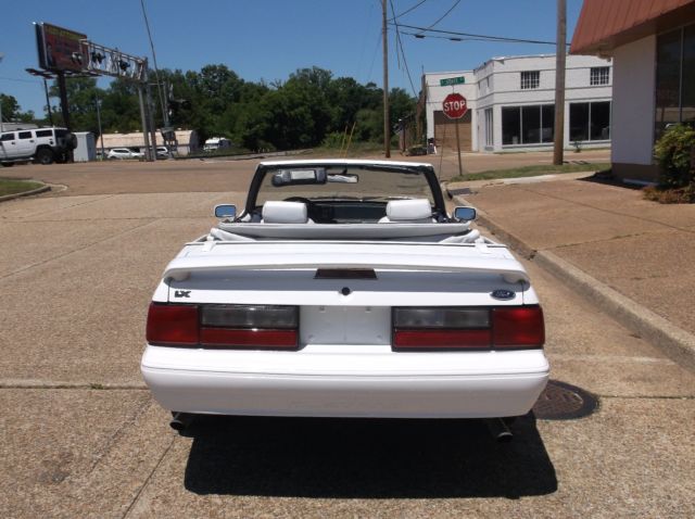 1993 ford mustang lx convertible (5.0l v8, 5 spd, air, loaded. rare!)