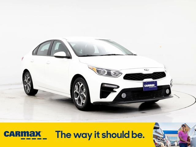 2021 kia forte lxs