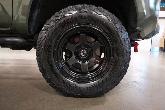 2022 toyota tacoma trd sport