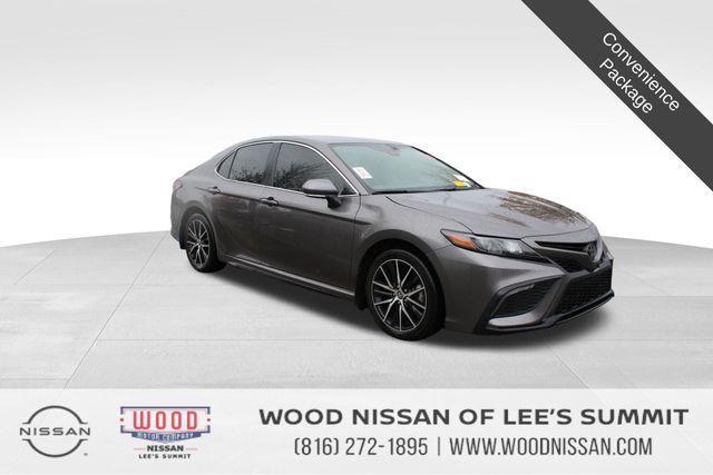 2023 toyota camry se