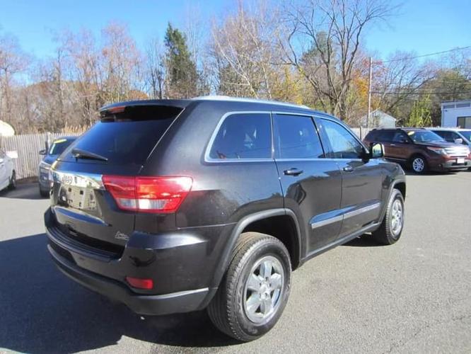2012 jeep grand cherokee laredo sport utility 4d in middleton, massachusetts