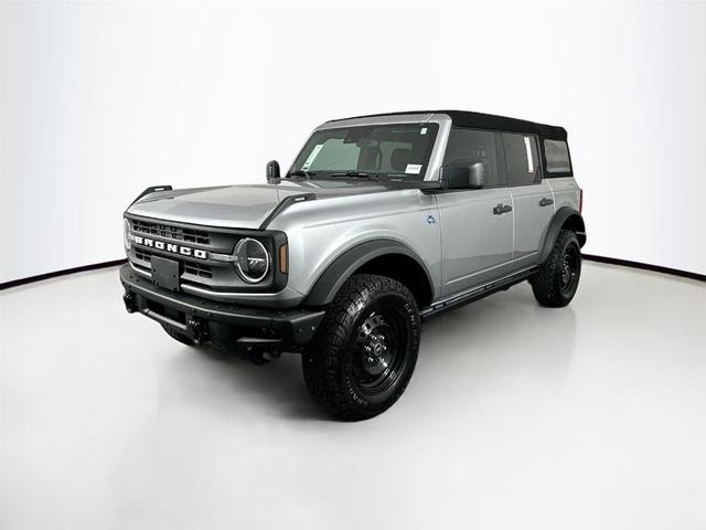 2023 ford bronco black diamond