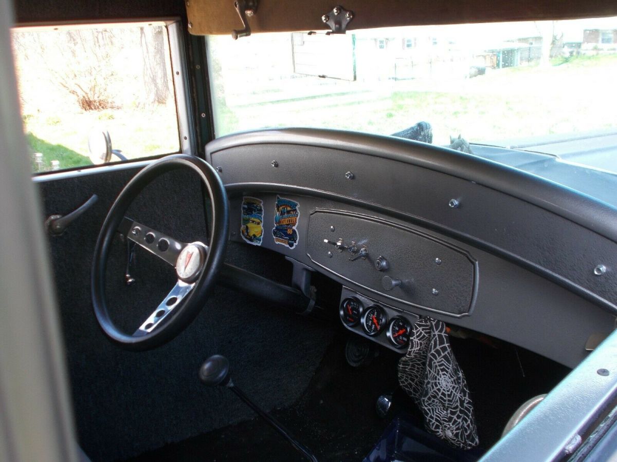 1928 pontiac 5 window coupe : 302 ford v8 : rolling on all crown vic. sup. vhtf