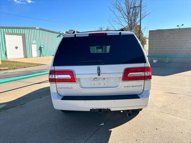 2012 lincoln navigator base