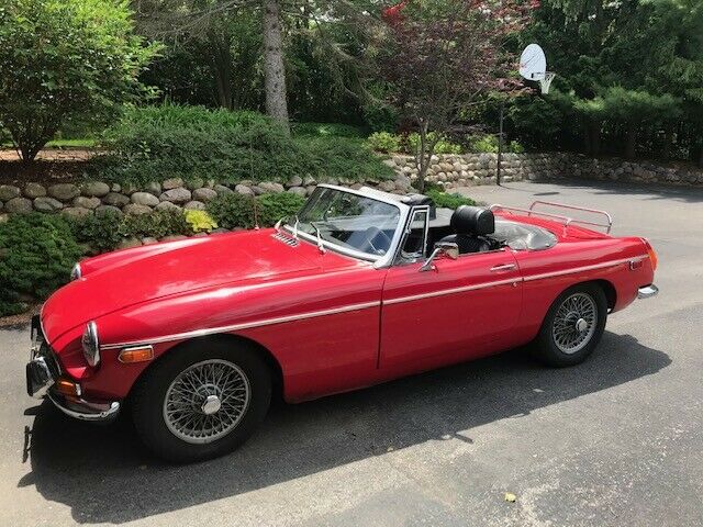 1972 mgb sports car
