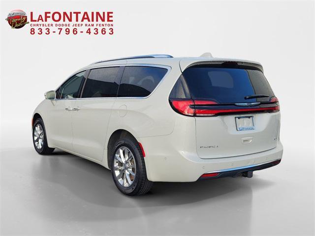 2021 chrysler pacifica touring l