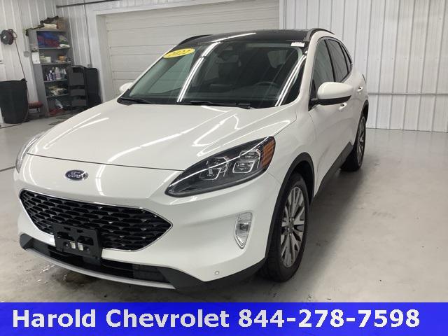 2022 ford escape titanium