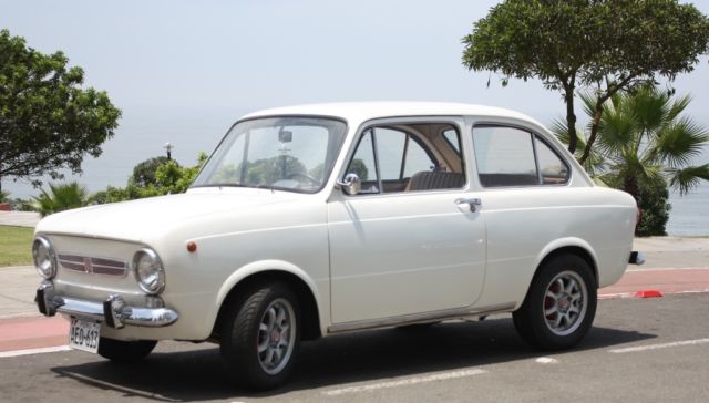1967 fiat 850 berlina. restored. working. excellent condition
