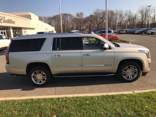 2017 cadillac escalade esv luxury