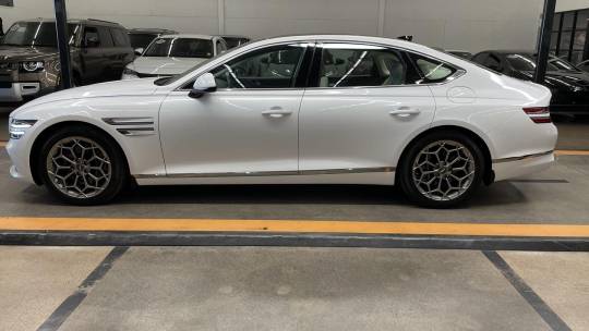 2022 Genesis G80