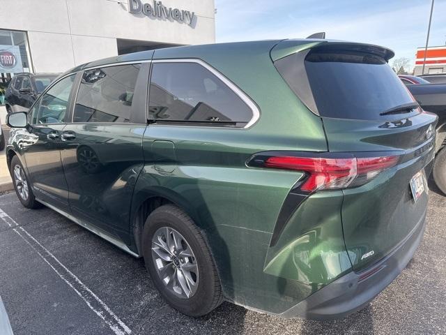 2021 toyota sienna xle