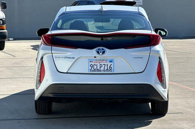 2022 toyota prius prime limited