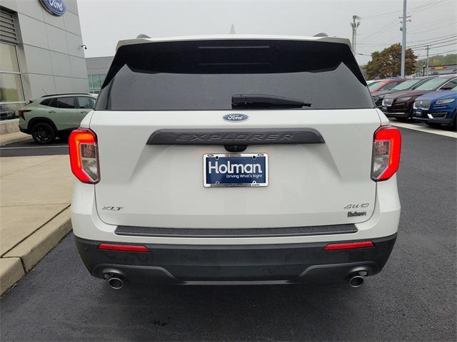 2021 ford explorer xlt
