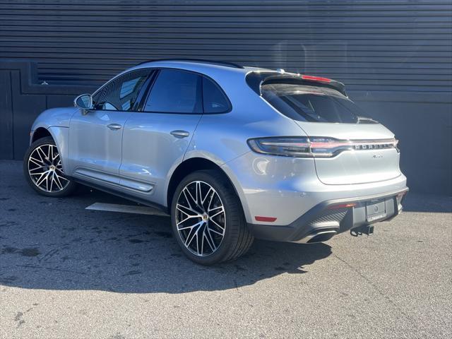 2024 porsche macan base