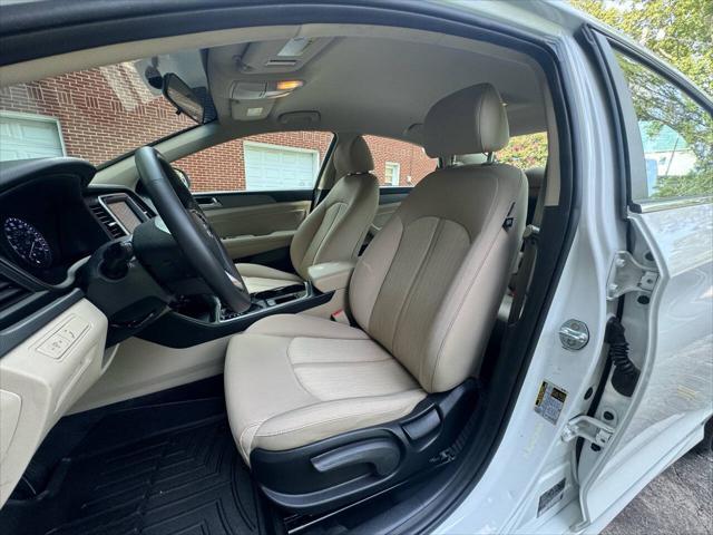 2019 hyundai sonata hybrid se