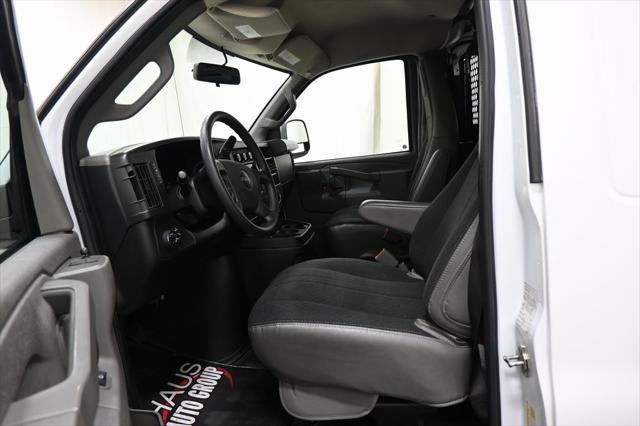 2022 gmc savana 2500 work van