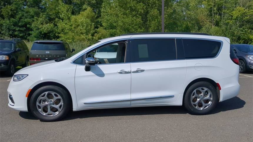 2023 chrysler pacifica limited
