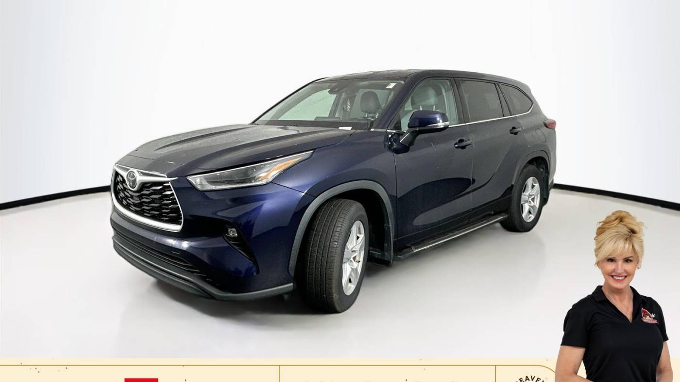 2021 toyota highlander le
