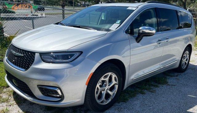 2023 chrysler pacifica limited