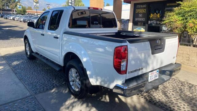 2015 nissan frontier sv