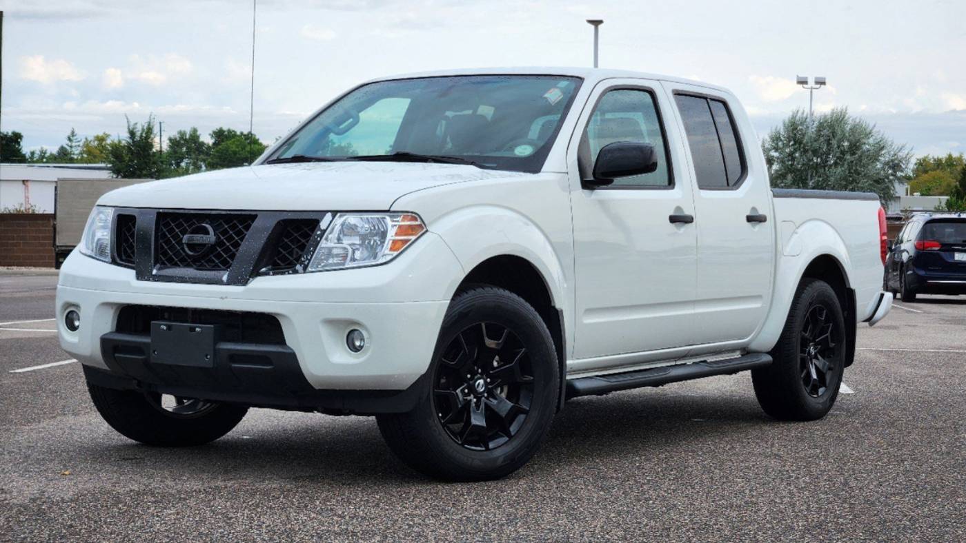 2021 nissan frontier sv