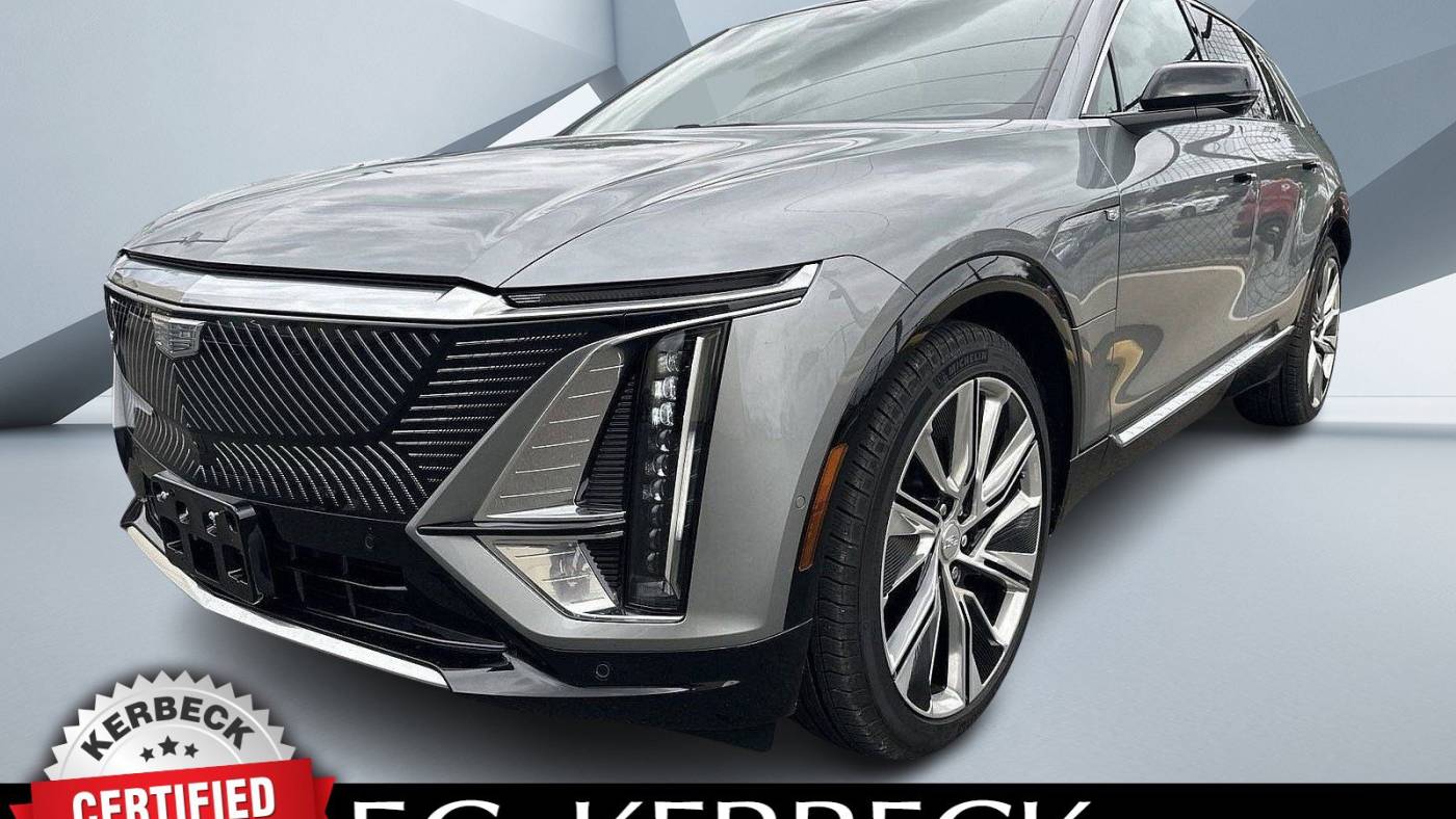 2024 cadillac lyriq luxury 3