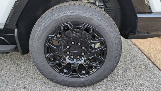 2025 GMC Hummer EV