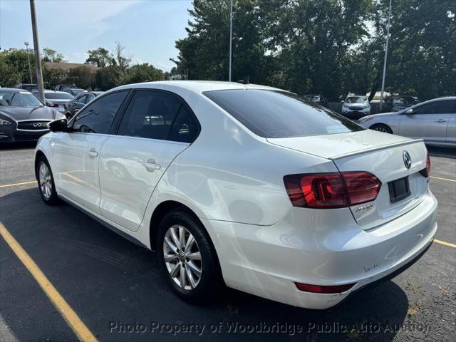 2013 volkswagen jetta hybrid se