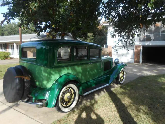1931 studebaker president 80 series (4 door sedan / all original )